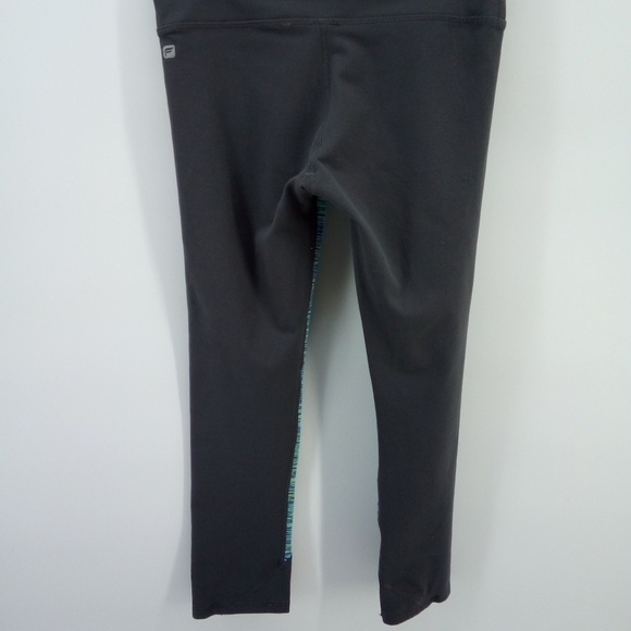 Fabletics Salar Capri Green Blue Gray Waist Pocket Multicolored Leggings XS - Picture 9 of 11